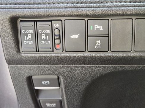 Certified 2026 Honda Odyssey Touring image 35