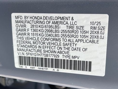 Certified 2025 Honda Pilot Touring image 13