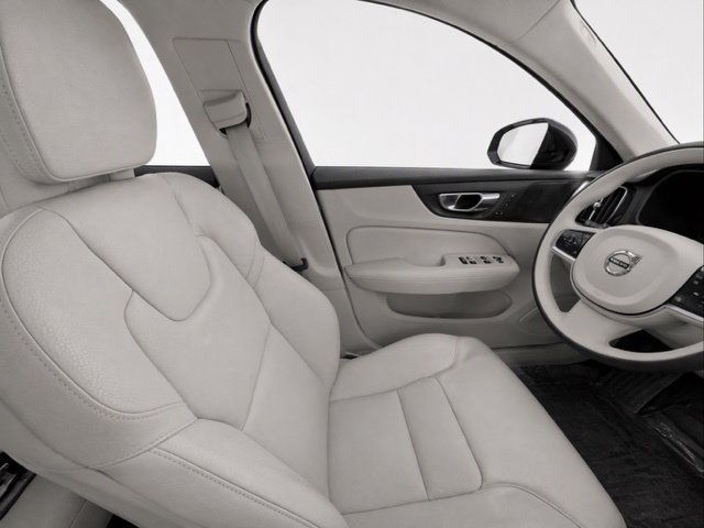 Used 2023 Volvo S60 B5 Plus w/ Climate Package AWD/4WD image 15