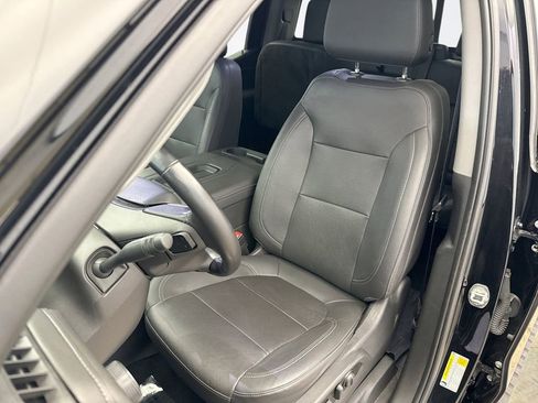 Used 2022 Chevrolet Silverado 1500 LTZ image 11