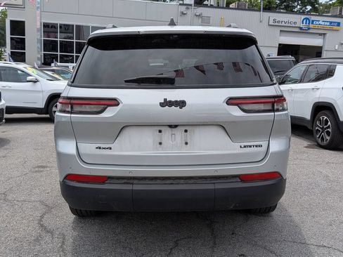 Used 2023 Jeep Grand Cherokee L Limited w/ Luxury Tech Group II AWD/4WD image 7