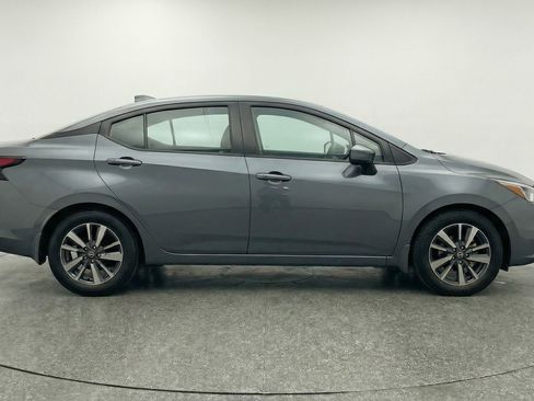 Used 2025 Nissan Versa SV FWD image 11