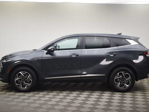 Used 2023 Kia Sportage LX AWD/4WD image 12