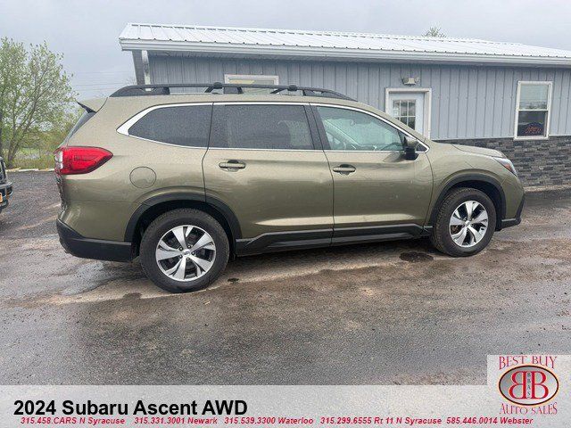 Used 2024 Subaru Ascent Premium AWD/4WD image 2