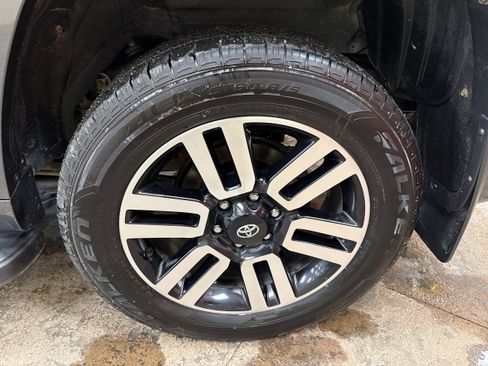 Used 2023 Toyota 4Runner Limited image 8