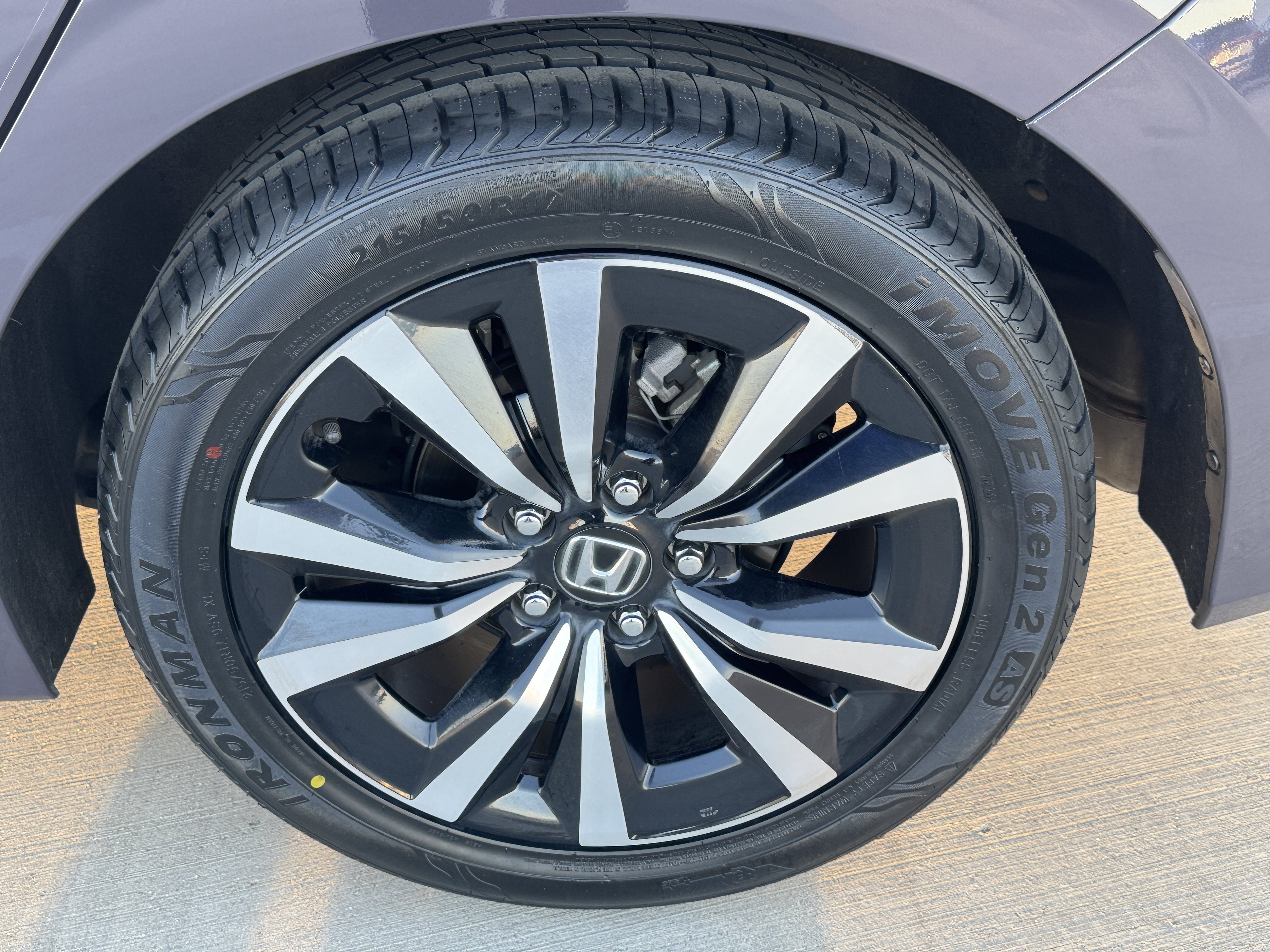 Used 2024 Honda Civic EX-L image 17