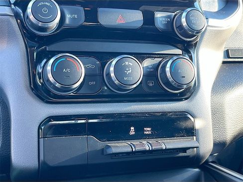 Used 2022 RAM 1500 Big Horn image 16