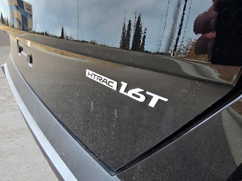 Used 2024 Hyundai Kona Limited image 10