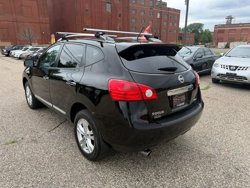 Used 2013 Nissan Rogue SV AWD/4WD image 4