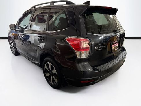 Used 2018 Subaru Forester 2.5i Limited AWD/4WD image 8