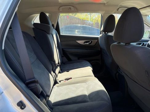 Used 2016 Nissan Rogue S image 20