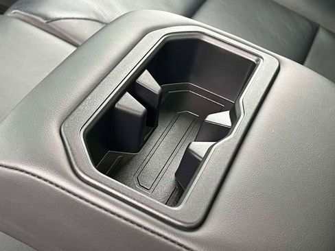 Used 2024 Toyota Tundra Platinum image 18