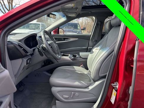 Used 2019 Lincoln Nautilus Reserve image 3