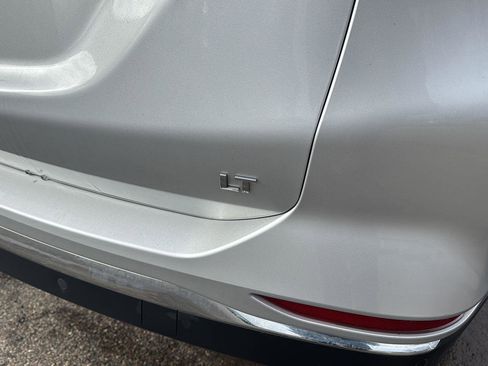 Used 2018 Chevrolet Equinox LT image 6