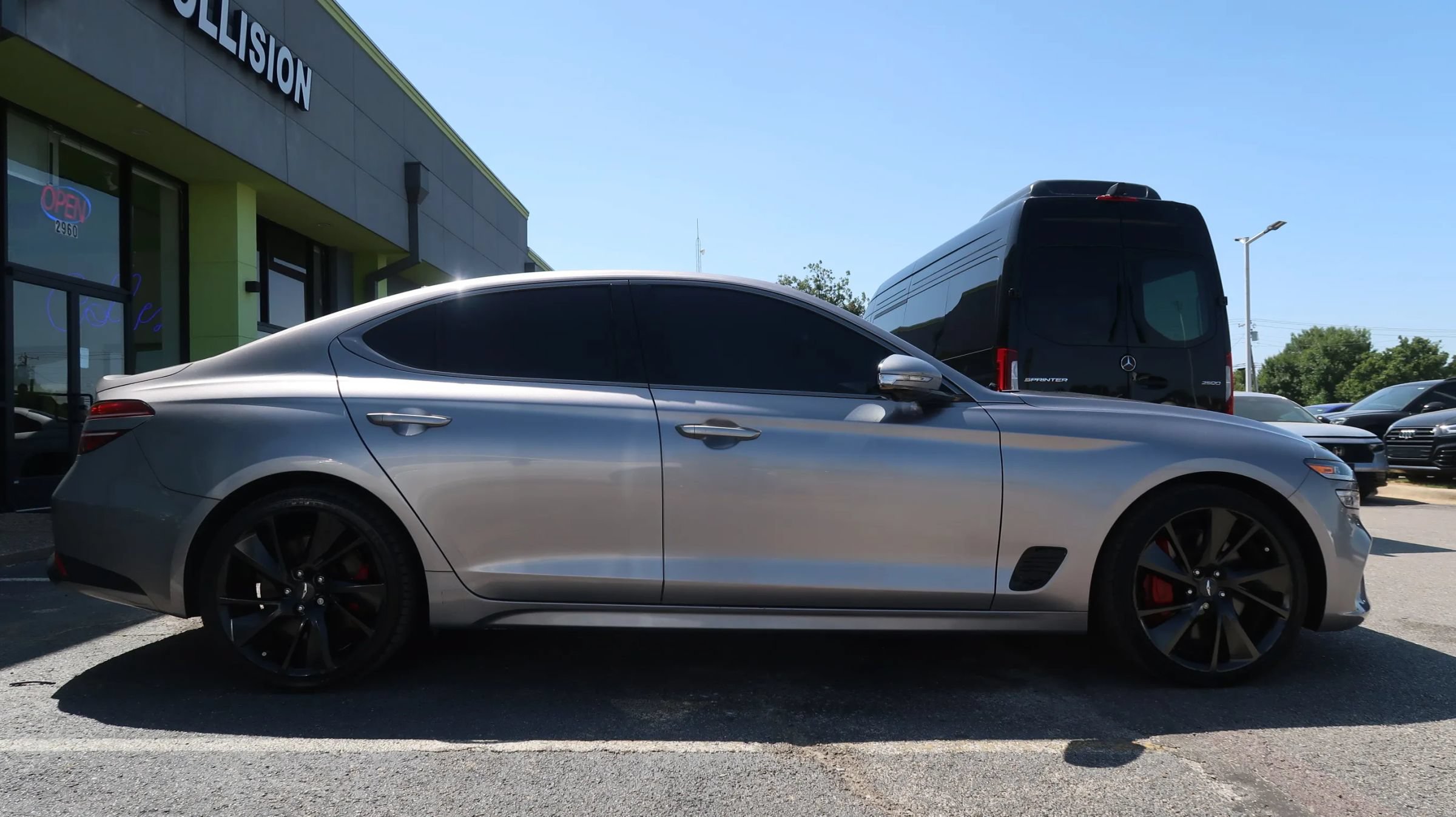 Used 2022 Genesis G70 3.3T RWD image 8