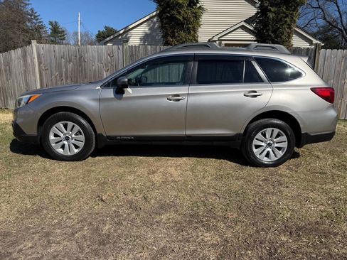 Used 2015 Subaru Outback 2.5i Premium image 1