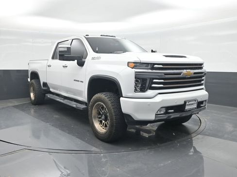Used 2021 Chevrolet Silverado 2500 High Country w/ Z71 Off-Road Package AWD/4WD image 8