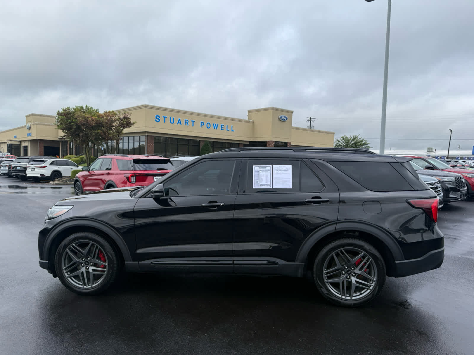 Used 2025 Ford Explorer ST w/ Sun And Sound Package AWD/4WD image 27
