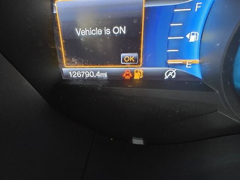 Used 2017 Ford Fusion SE w/ Fusion SE Technology Package FWD image 25