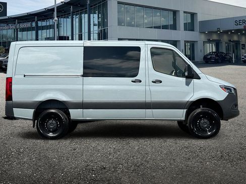 New 2026 Mercedes-Benz Sprinter 2500 image 3