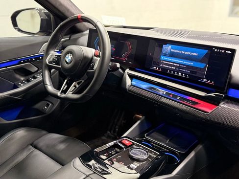 Used 2025 BMW M5 w/ Carbon Package image 55