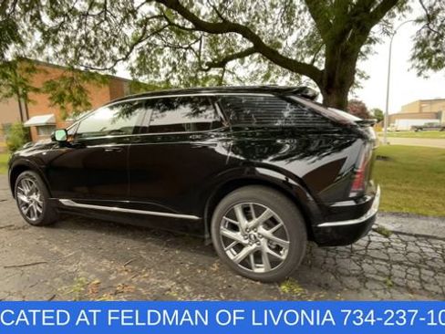 Used 2025 Cadillac Optiq Luxury 2 AWD/4WD image 6