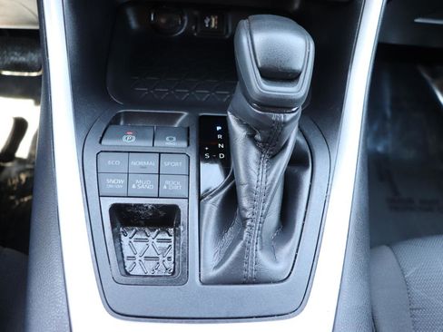 Used 2025 Toyota RAV4 XLE image 34