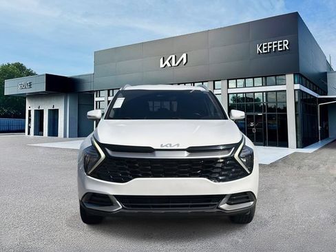 Certified 2023 Kia Sportage EX AWD/4WD image 3