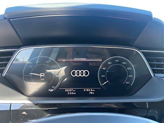 Used 2024 Audi Q8 e-tron Premium Plus AWD/4WD image 23