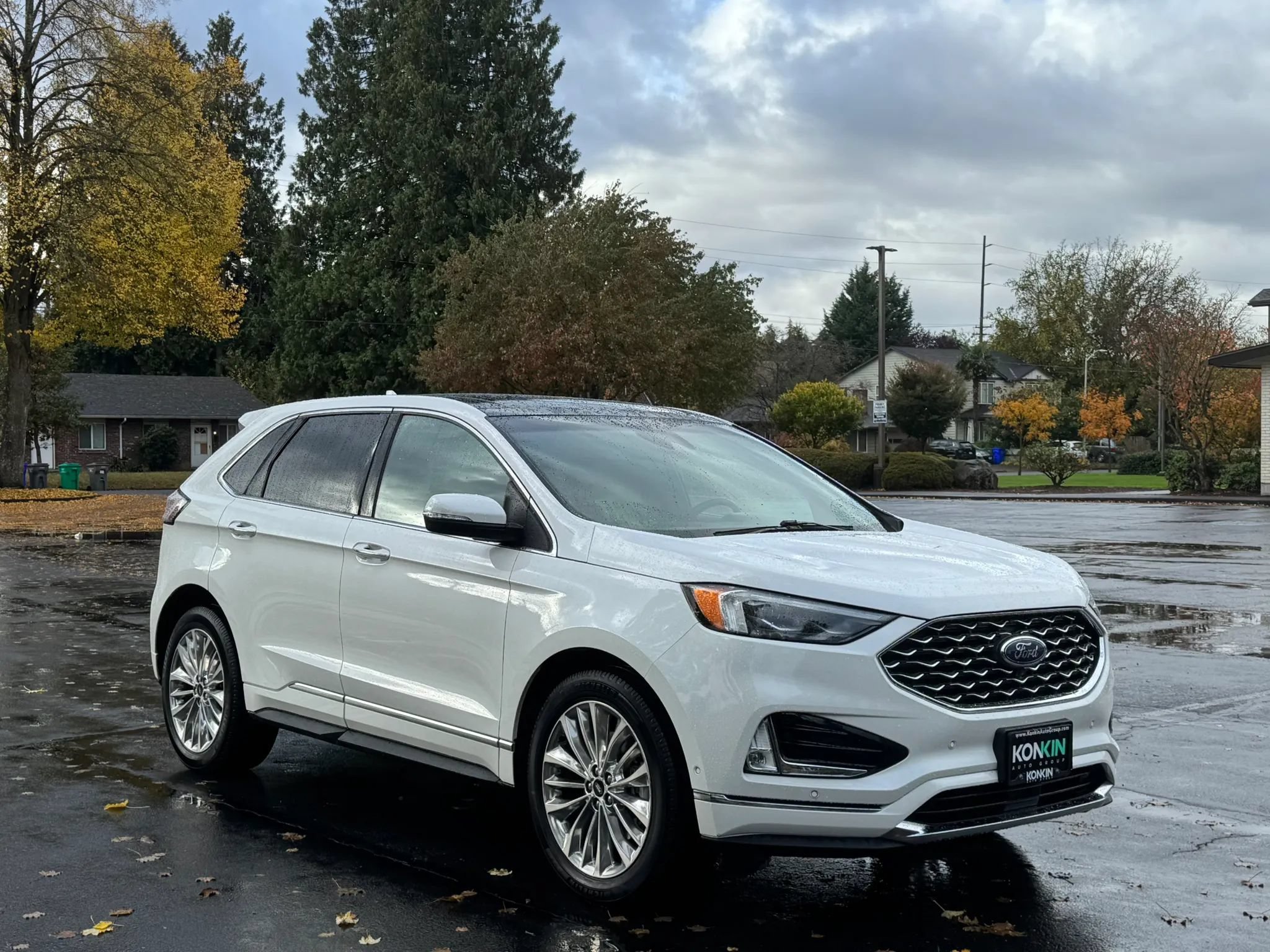 Used 2020 Ford Edge Titanium w/ Equipment Group 301A AWD/4WD image 8