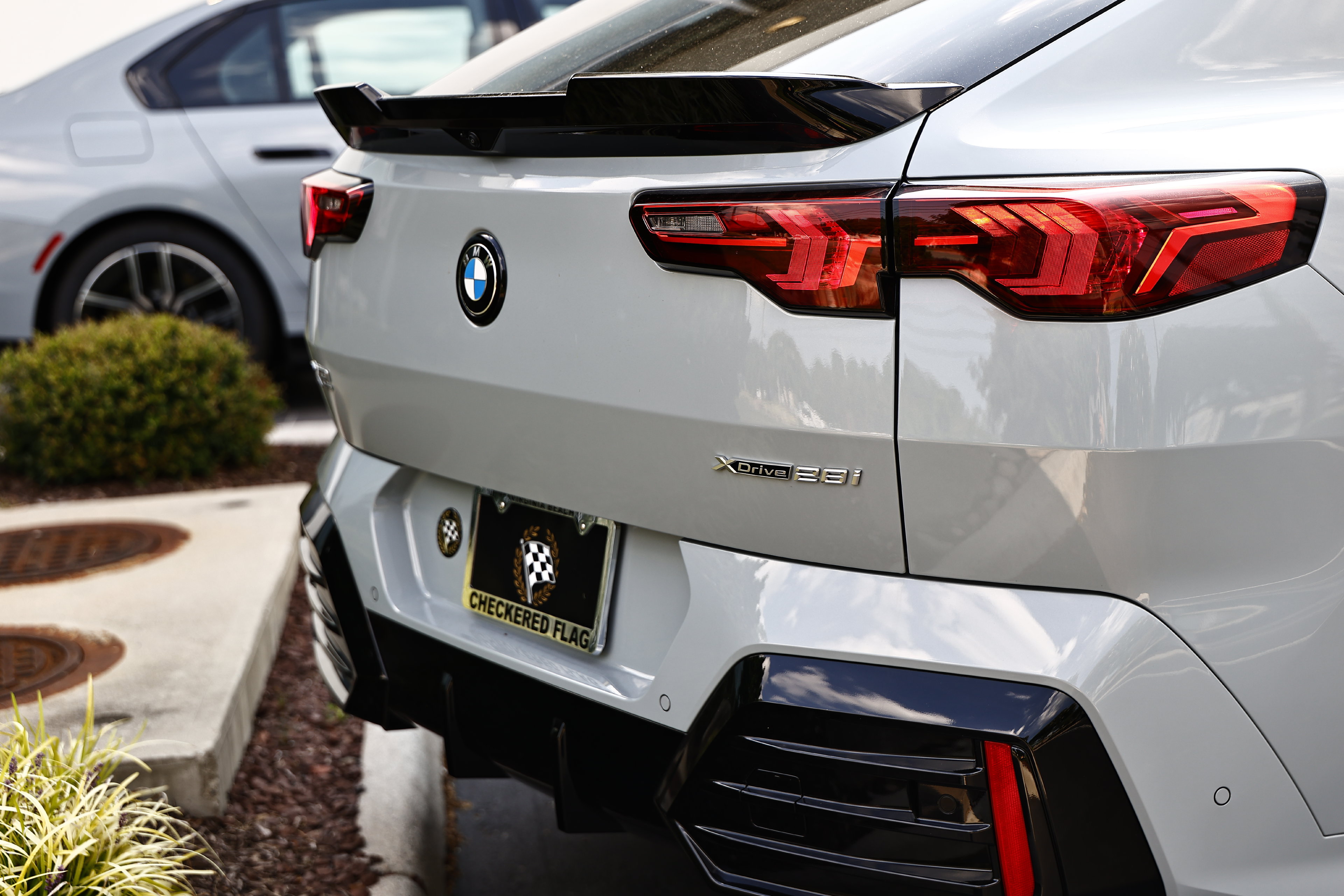 New 2027 BMW X2 xDrive28i AWD/4WD image 13