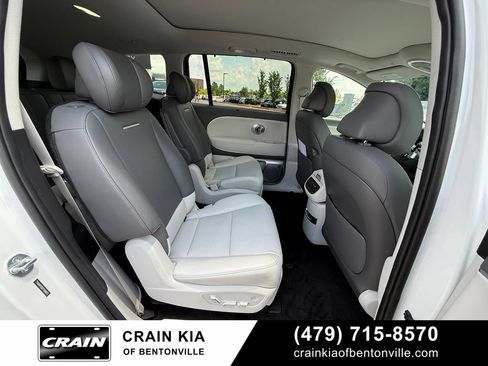 Used 2026 Hyundai Ioniq 9 Limited AWD/4WD image 32