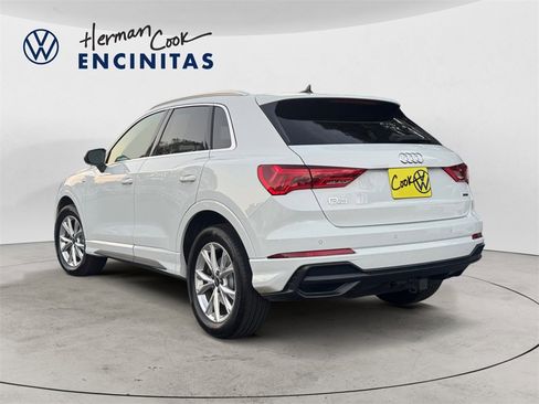 Used 2022 Audi Q3 2.0T Premium Plus image 3