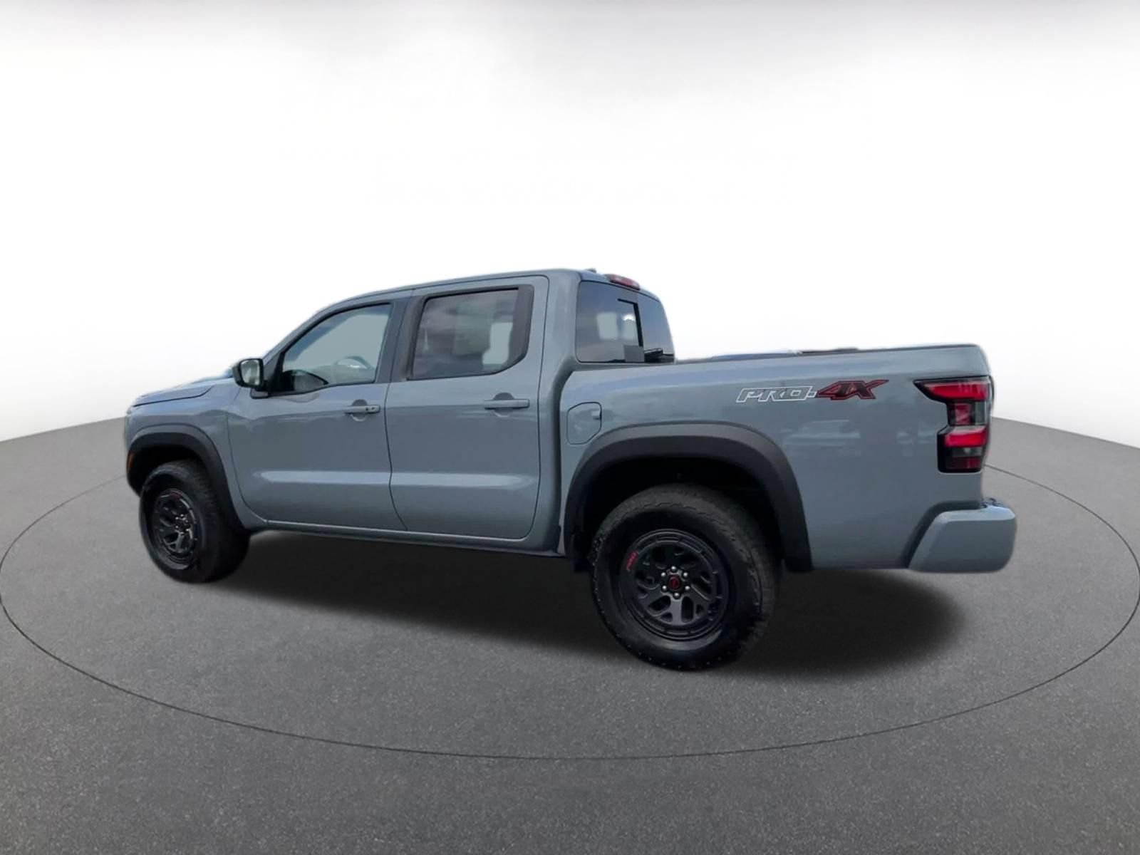 Used 2026 Nissan Frontier PRO-4X AWD/4WD image 9
