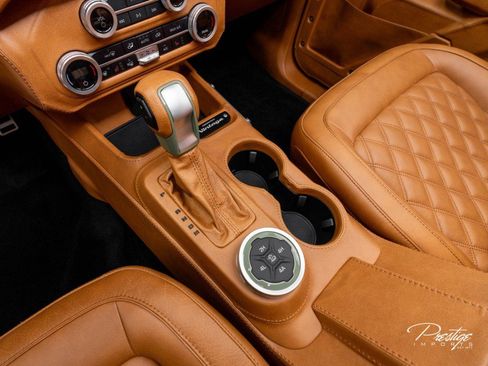 Used 2025 Ford Bronco Badlands image 40