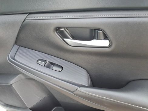 Used 2024 Nissan Sentra SV image 12