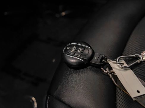 Used 2017 MINI Cooper Clubman ALL4 image 48