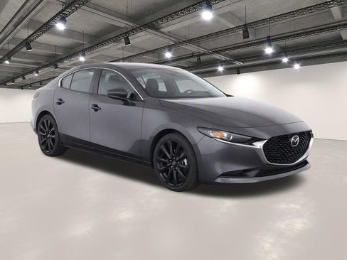 Used 2025 MAZDA MAZDA3 s FWD image 2