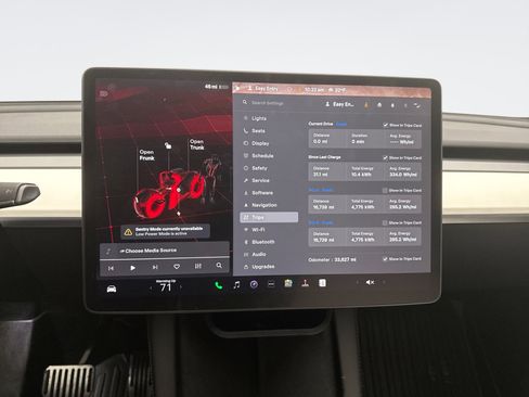 Used 2023 Tesla Model Y Long Range image 9