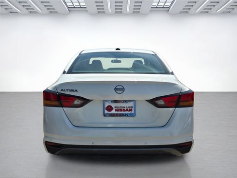 New 2026 Nissan Altima 2.5 SV FWD image 5