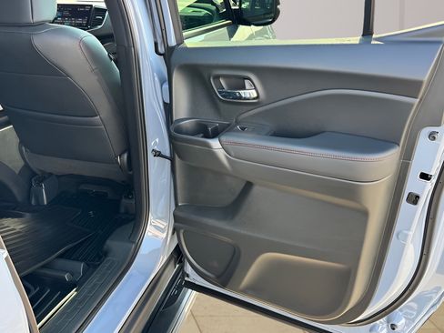 Used 2024 Honda Ridgeline Black Edition image 29