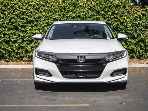 Used 2018 Honda Accord EX image 2