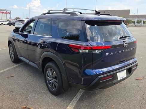 New 2026 Nissan Pathfinder SV FWD image 10