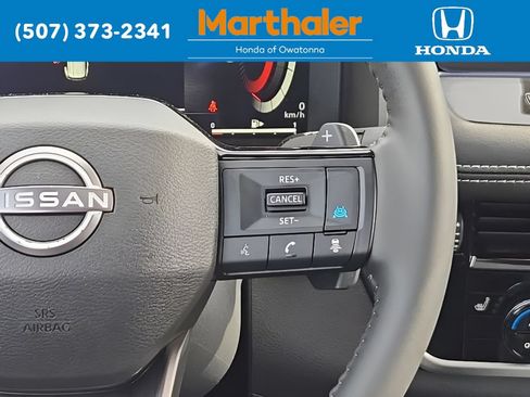 Used 2026 Nissan Rogue Platinum w/ Platinum Premium Package AWD/4WD image 25