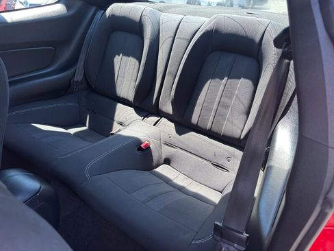 Used 2018 Ford Mustang Coupe RWD image 11