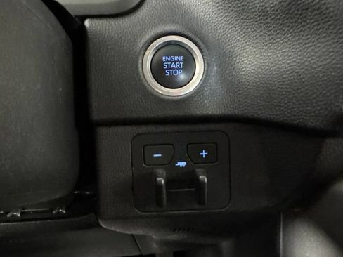 Used 2024 Toyota Tundra SR5 AWD/4WD image 18