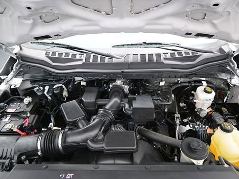 Used 2022 Ford F250 XL w/ Power Equipment Group image 16