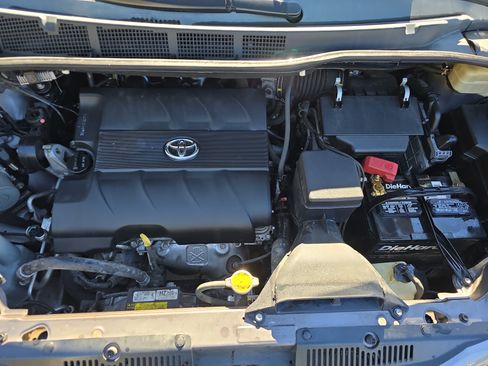 Used 2015 Toyota Sienna XLE Premium image 33