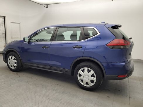 Used 2019 Nissan Rogue S FWD image 3