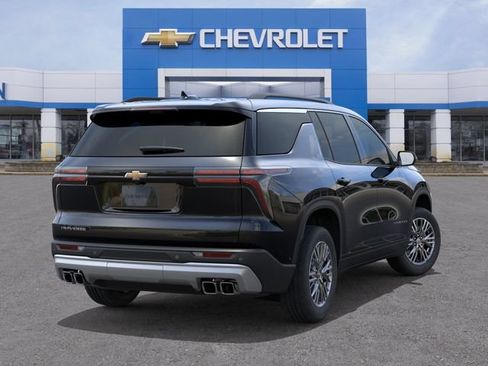New 2026 Chevrolet Traverse LT w/ Driver Confidence Package FWD image 4